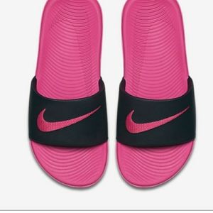 Nike women slides size 7